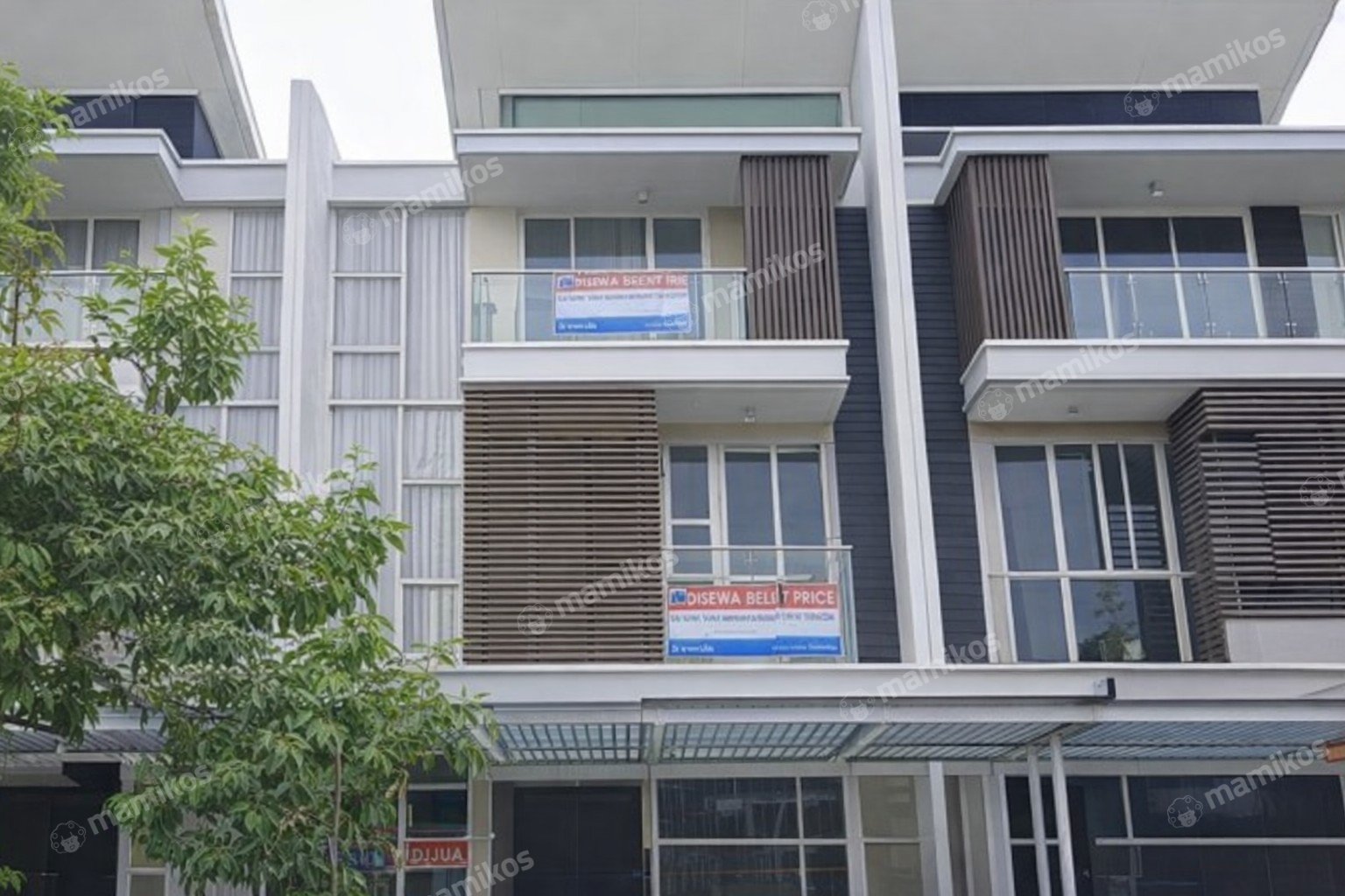 Rumah Sertifikat HGB 3 Kamar Tidur 4 Kamar Mandi Golf Island Jakarta Utara