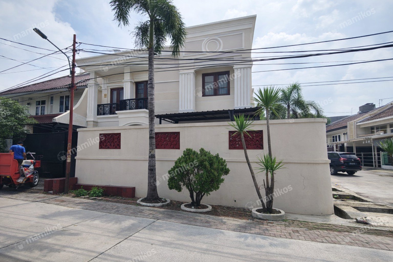 Rumah Sertifikat SHM 4 Kamar Tidur 3 Kamar Mandi Green garden Jakarta Barat
