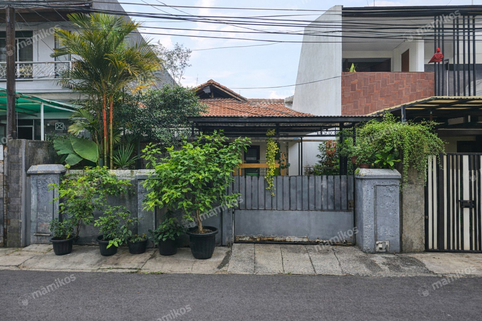 Rumah Sertifikat SHM 3 Kamar Mandi 2 Lantai Fatmawati Jakarta Selatan