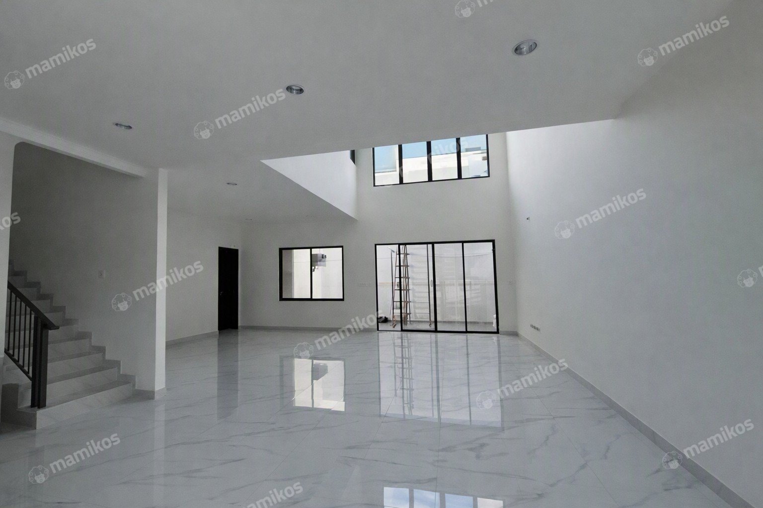 Rumah Sertifikat PPJB 4 Kamar Tidur 3 Kamar Mandi Pantai Indah Kapuk 2 Jakarta Utara - Photo 3