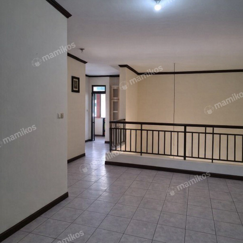 Rumah Sertifikat SHM 3 Kamar Tidur 2 Kamar Mandi Warung Buncit Jakarta Selatan - Photo 3