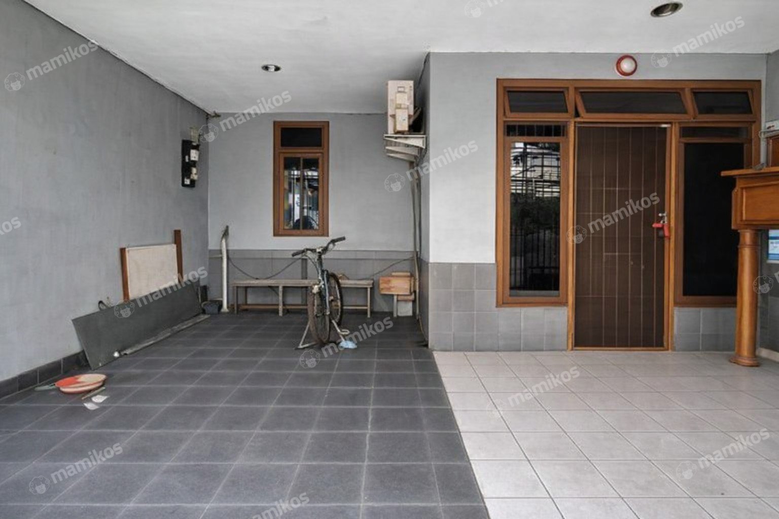 Rumah 6KT 4KM Tanjung Duren Jakarta Barat