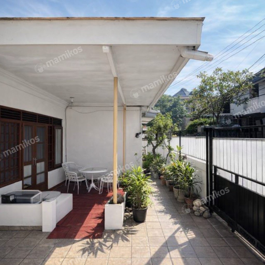 Rumah Sertifikat SHM 4 Kamar Tidur 3 Kamar Mandi Kebayoran Baru Jakarta Selatan - Photo 4