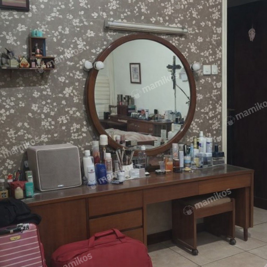 Rumah Sertifikat SHM 4 Kamar Tidur 3 Kamar Mandi Sunrise Garden Jakarta Barat - Photo 5