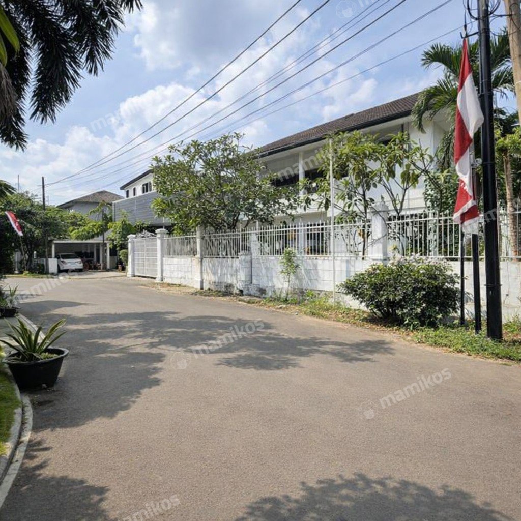 Rumah Sertifikat SHM 4 Kamar Tidur 3 Kamar Mandi Tebet Jakarta Selatan - Photo 3