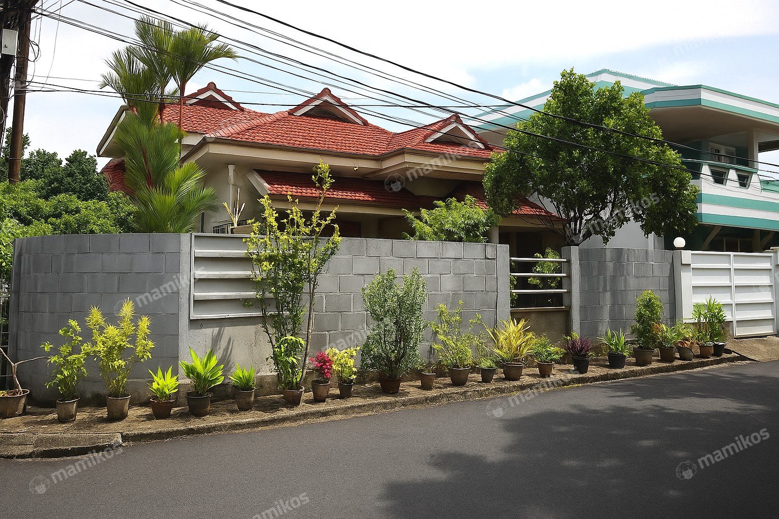 Rumah Sertifikat SHM 3 Kamar Tidur 2 Kamar Mandi Puri Indah Jakarta Barat