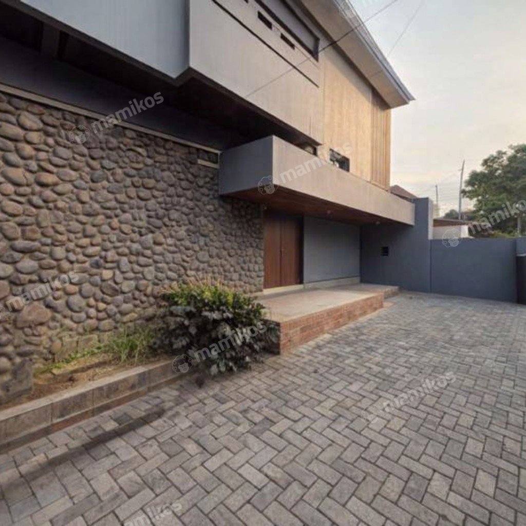 Rumah Sertifikat SHM 5 Kamar Tidur 2 Kamar Mandi Kebayoran Baru Jakarta Selatan - Photo 3