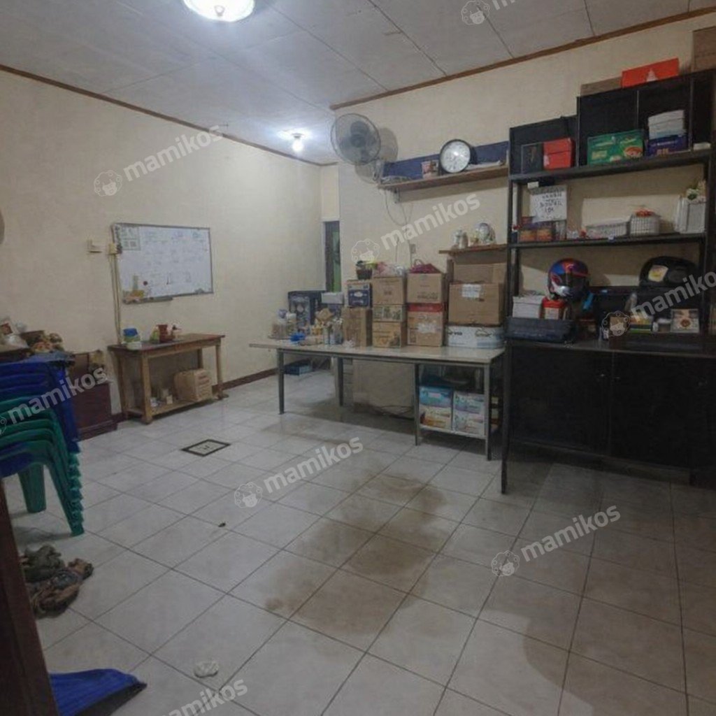 Rumah Sertifikat SHM 6 Kamar Tidur 2 Kamar Mandi Tomang Jakarta Barat - Photo 2