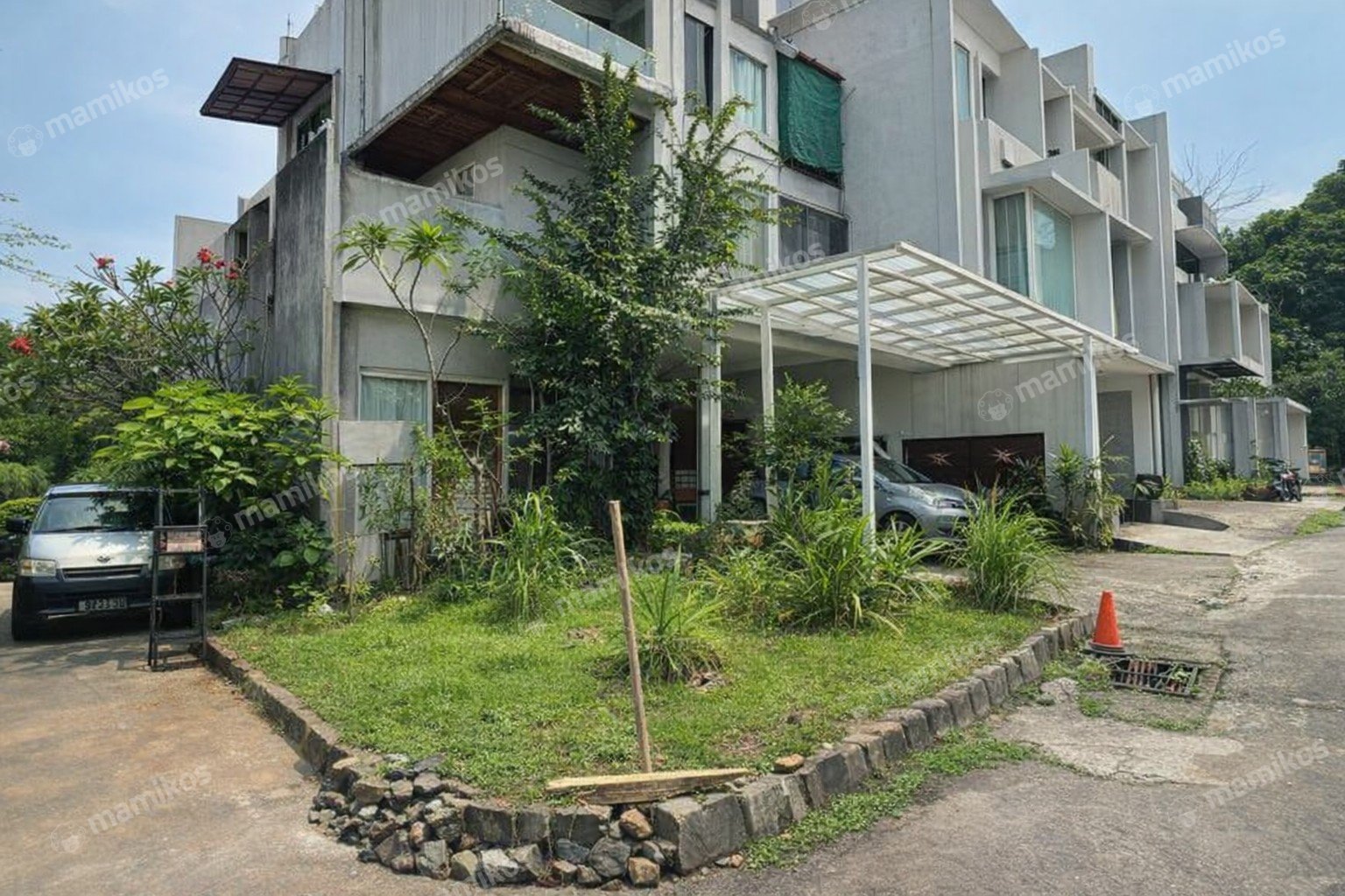 Rumah Sertifikat SHM 5 Kamar Tidur 4 Kamar Mandi Cilandak Jakarta Selatan