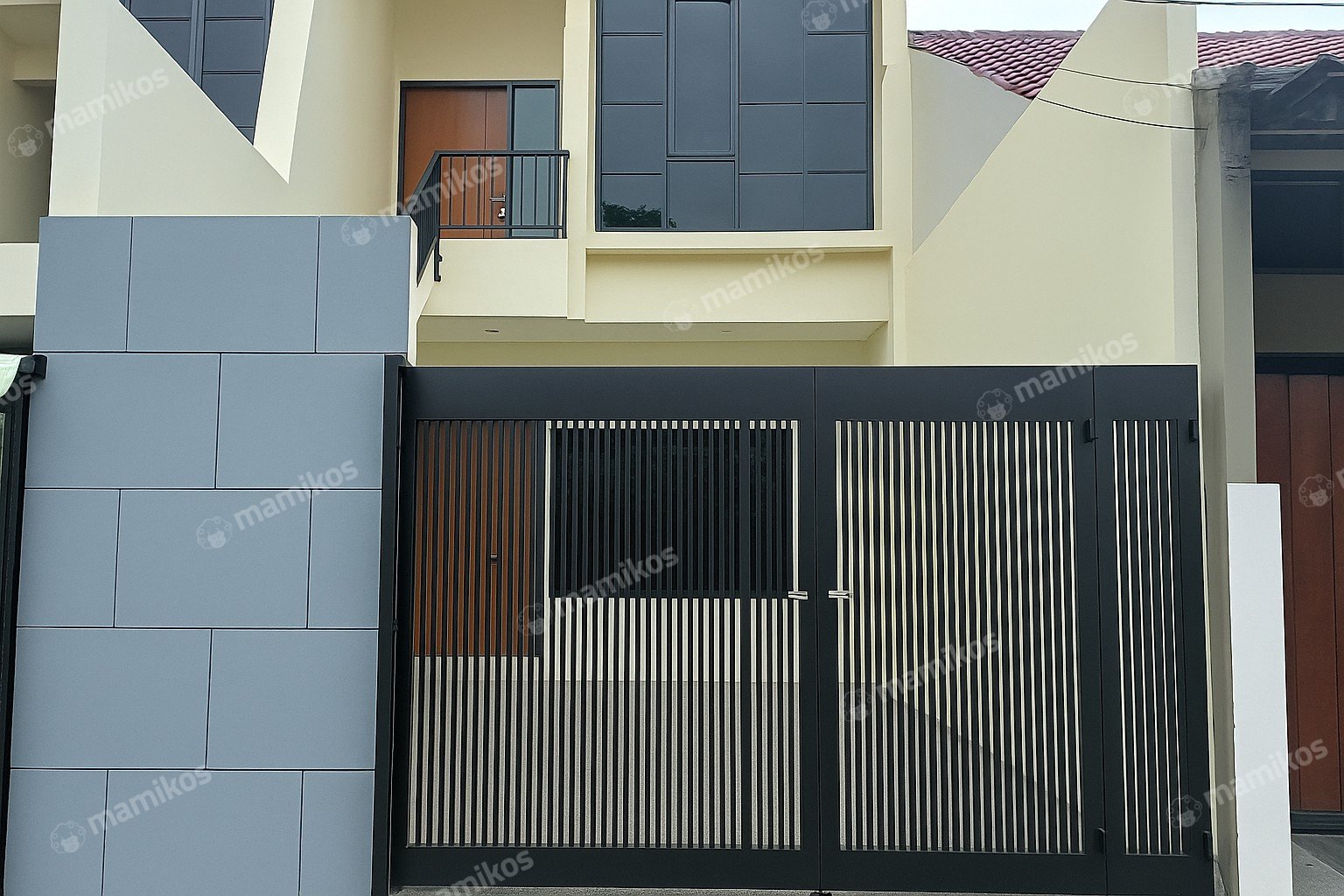 Rumah Sertifikat SHM 5 Kamar Tidur 4 Kamar Mandi Tomang Jakarta Barat