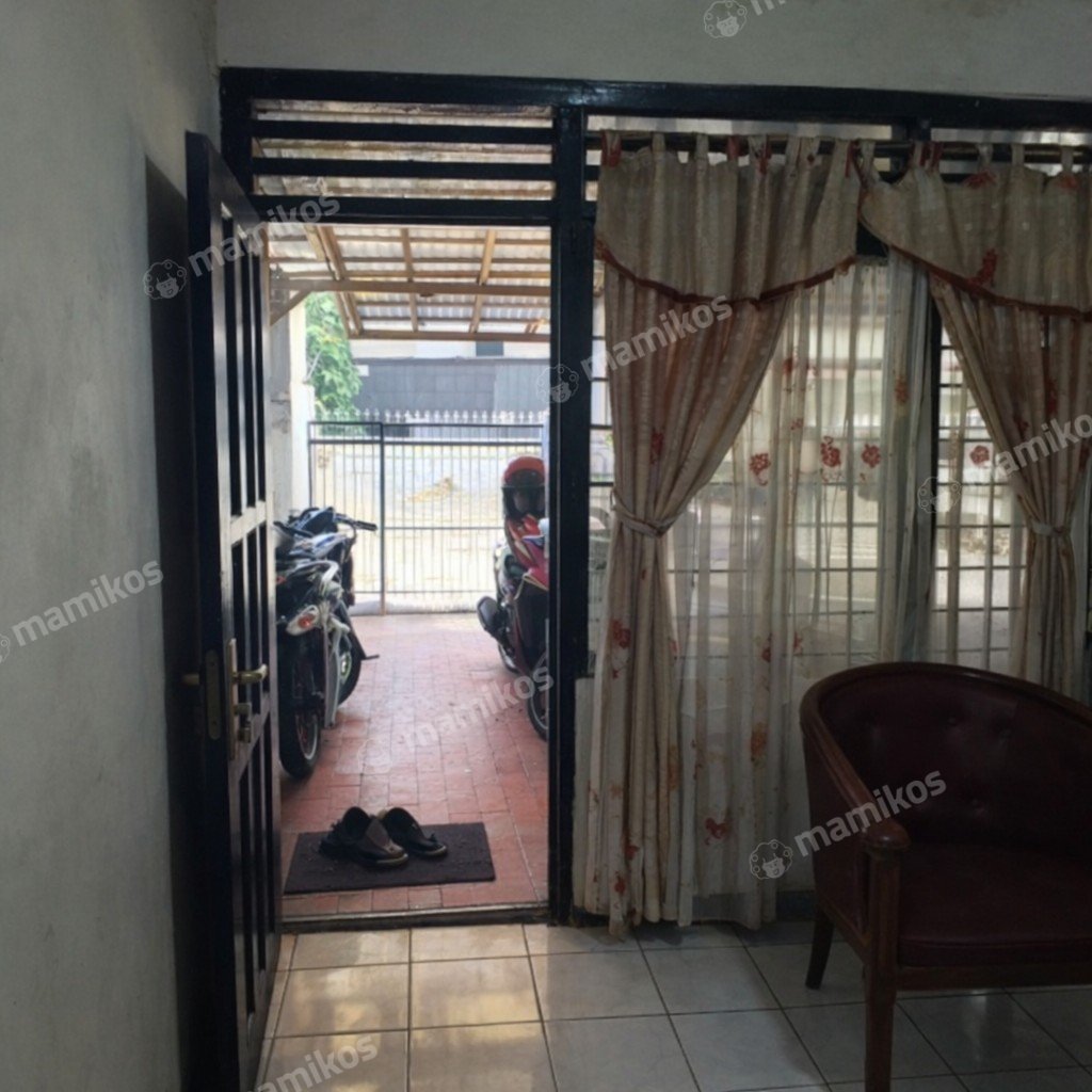 Rumah Sertifikat HGB 5 Kamar Tidur 4 Kamar Mandi Cipete Jakarta Selatan - Photo 2