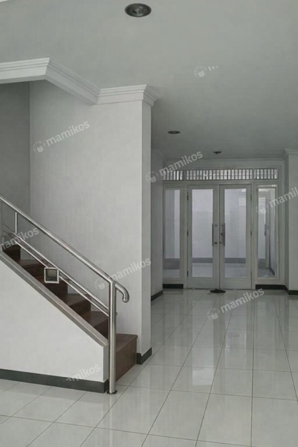 Rumah Sertifikat SHM 4 Kamar Tidur 3 Kamar Mandi Joglo Jakarta Barat - Photo 2