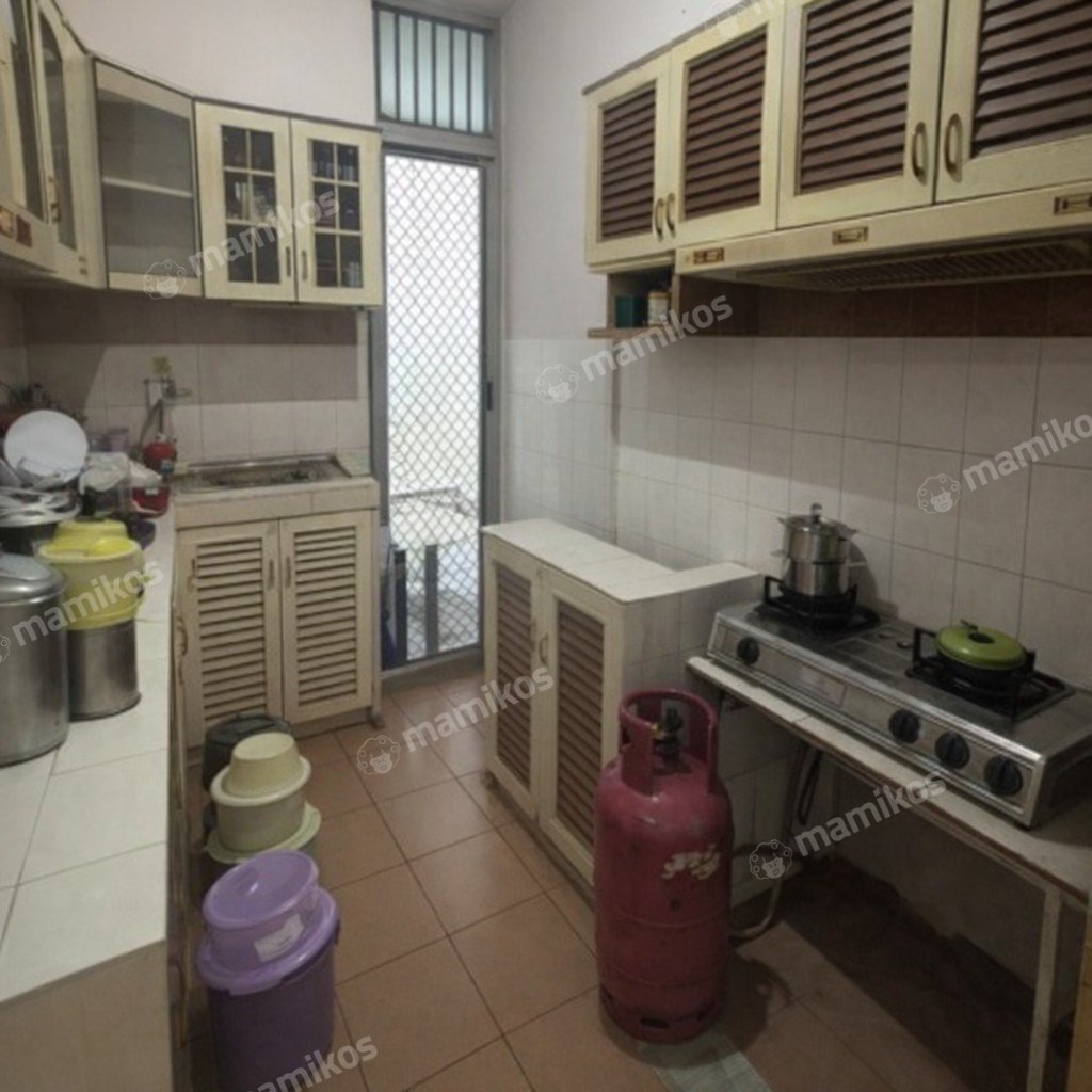Rumah Sertifikat SHM 3 Kamar Tidur 3 Kamar Mandi Pondok Indah Jakarta Selatan - Photo 3