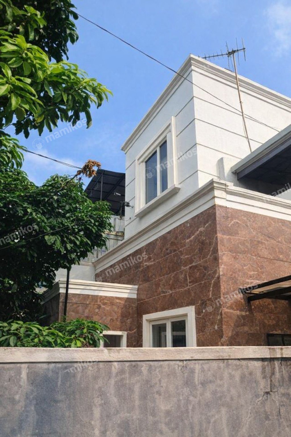 Rumah Sertifikat SHM 6 Kamar Tidur 3 Kamar Mandi Cibubur Jakarta Timur - Photo 5