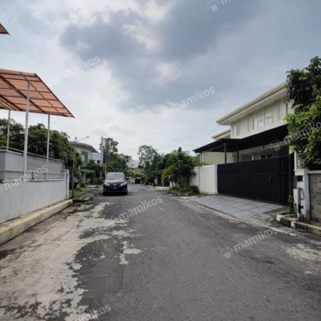 Rumah Sertifikat SHM 4 Kamar Tidur 2 Kamar Mandi Intercon Jakarta Barat - Photo 5