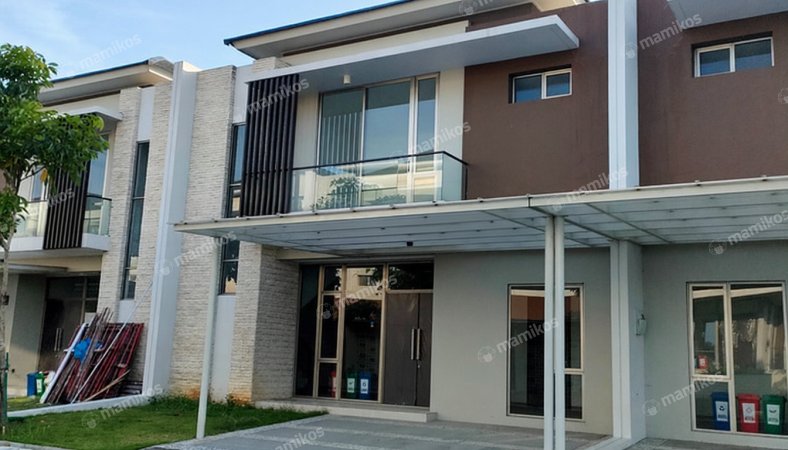 Rumah 4KT 4KM Pantai Indah Kapuk 2 Jakarta Utara