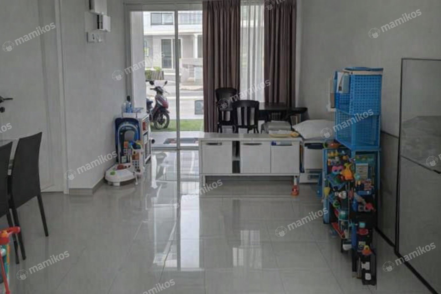 Rumah Sertifikat HGB 3 Kamar Tidur 3 Kamar Mandi Metland Menteng Jakarta Timur - Photo 3