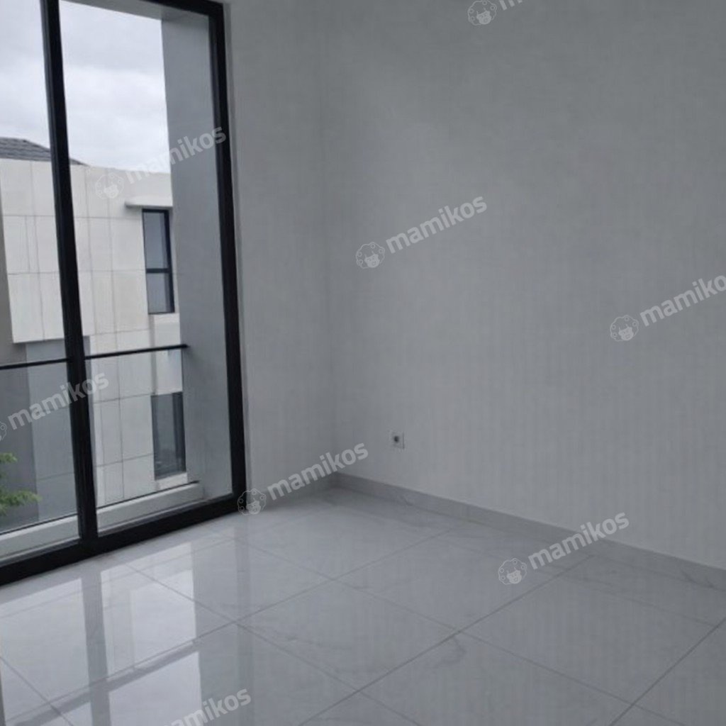 Rumah 3 Kamar Tidur 3 Kamar Mandi 3 Lantai Golf Island Jakarta Utara - Photo 2