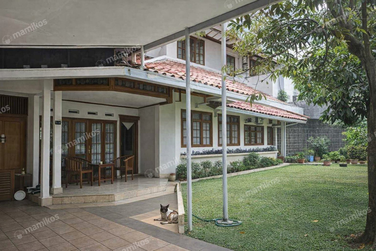 Rumah Sertifikat SHM 4 Kamar Tidur 4 Kamar Mandi Lebak Bulus Jakarta Selatan
