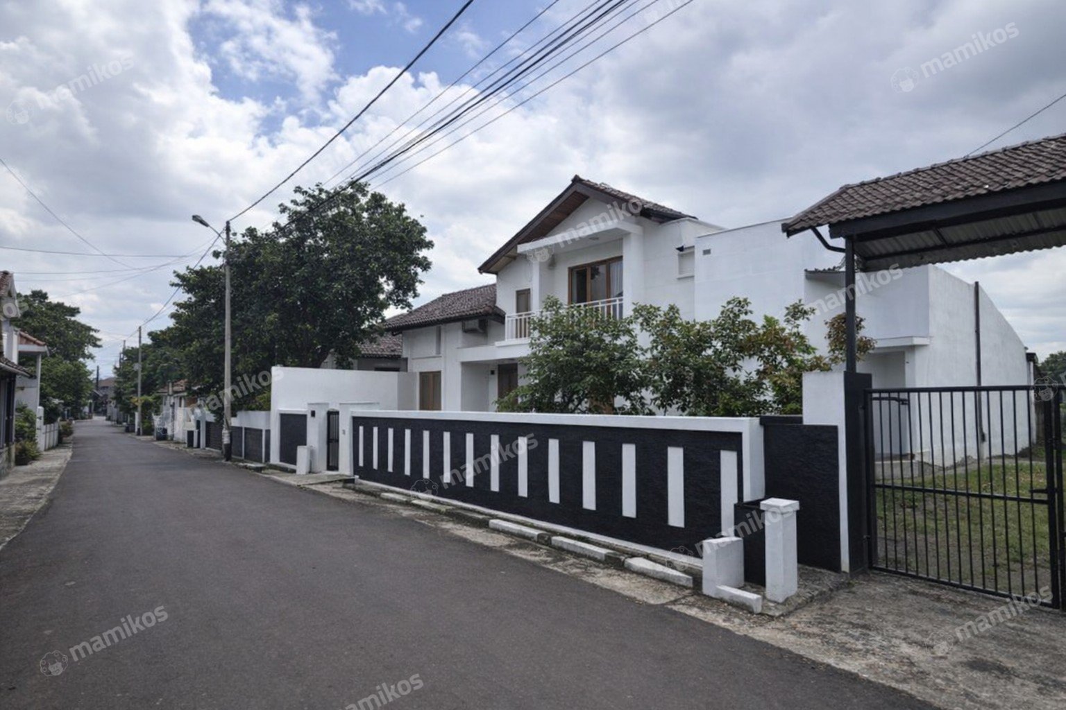 Rumah Sertifikat SHM 5 Kamar Tidur 4 Kamar Mandi Pondok Kelapa Jakarta Timur - Photo 2