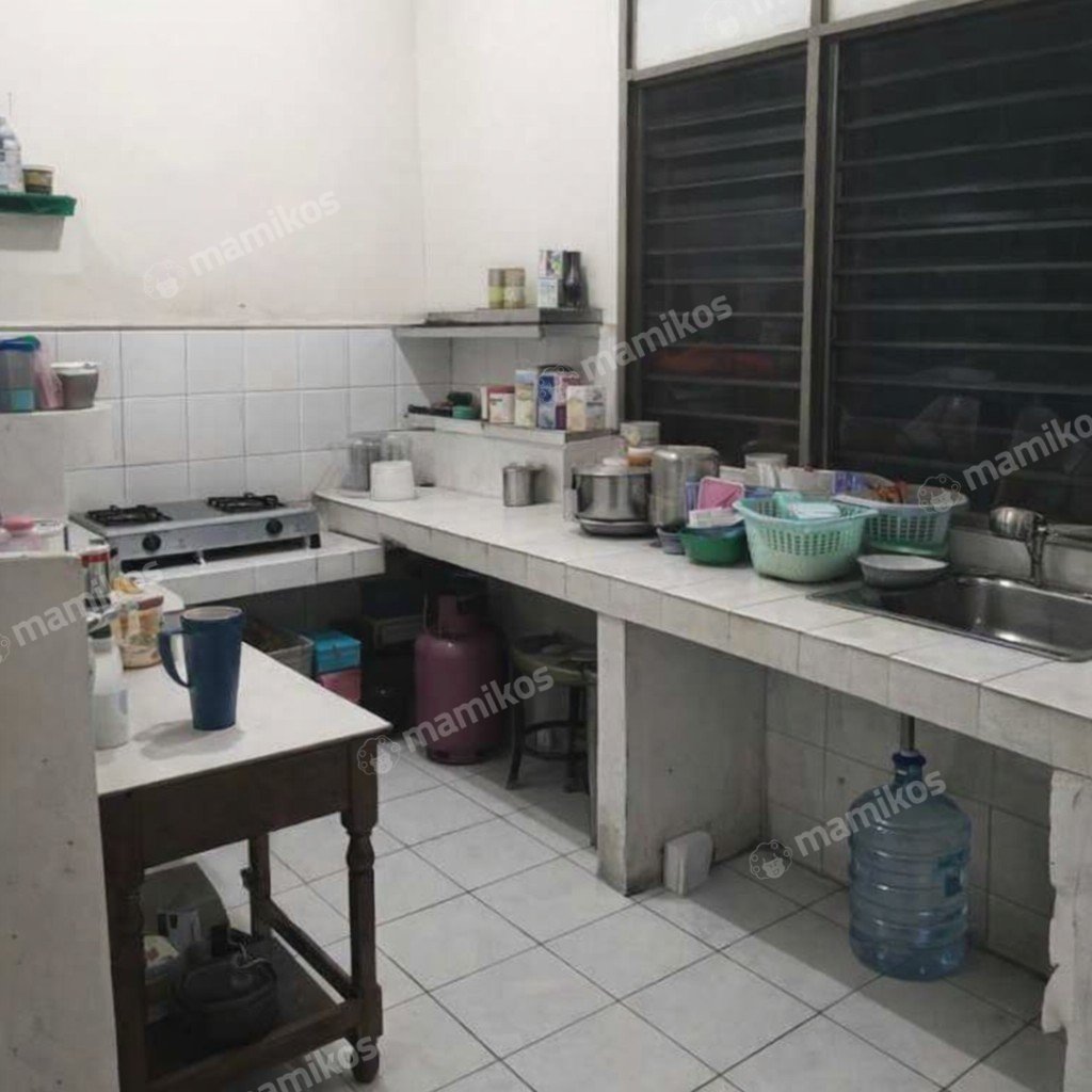 Rumah Sertifikat SHM 6 Kamar Tidur 5 Kamar Mandi Tomang Jakarta Barat - Photo 5