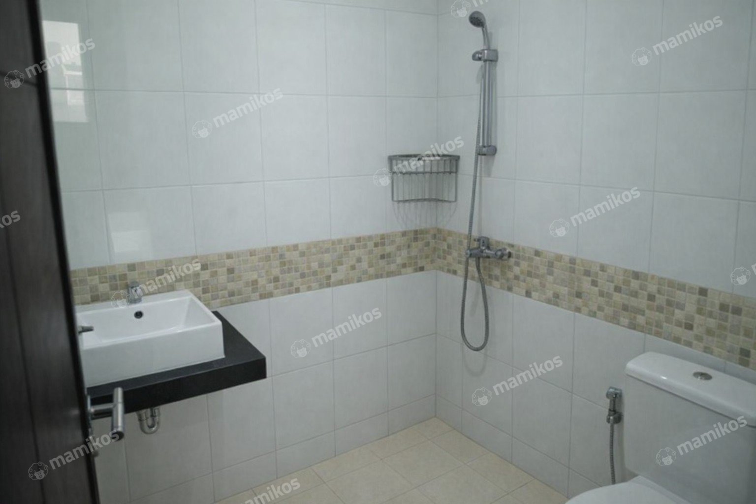 Rumah Sertifikat SHM 3 Kamar Tidur 3 Kamar Mandi Duren Sawit Jakarta Timur - Photo 5