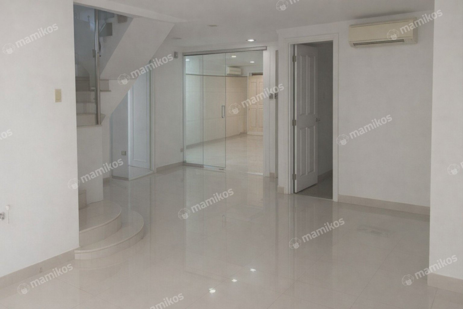 Rumah Sertifikat SHM 5 Kamar Tidur 2 Kamar Mandi Tanjung Duren Jakarta Barat - Photo 3