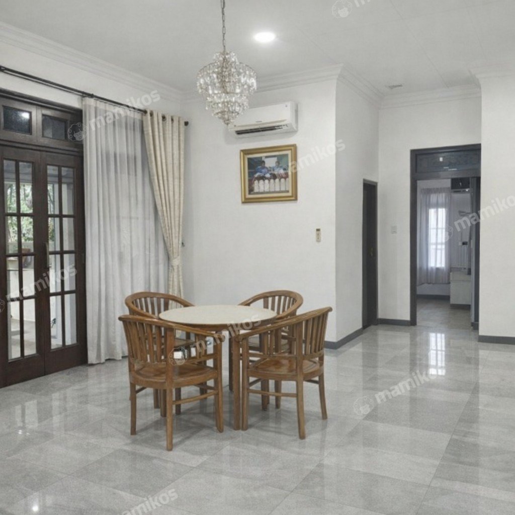 Rumah Sertifikat SHM 4 Kamar Tidur 3 Kamar Mandi Cipete Jakarta Selatan - Photo 3