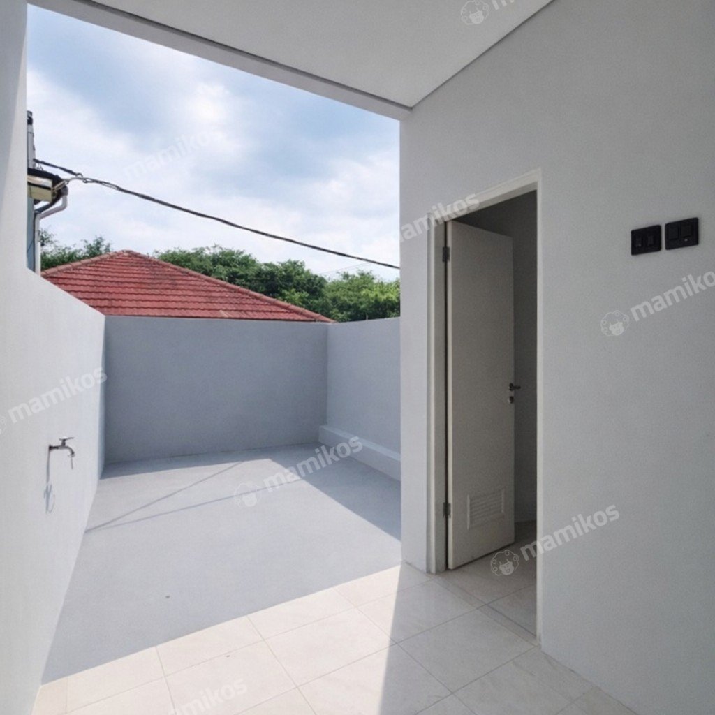 Rumah Sertifikat SHM 4 Kamar Tidur 3 Kamar Mandi Cilandak Jakarta Selatan - Photo 2