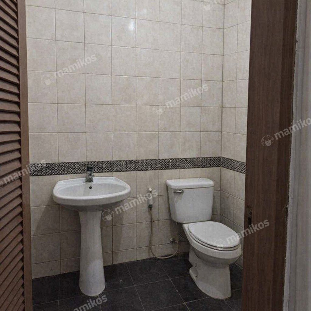 Rumah Sertifikat SHM 4 Kamar Tidur 3 Kamar Mandi Sunter Jakarta Utara - Photo 5