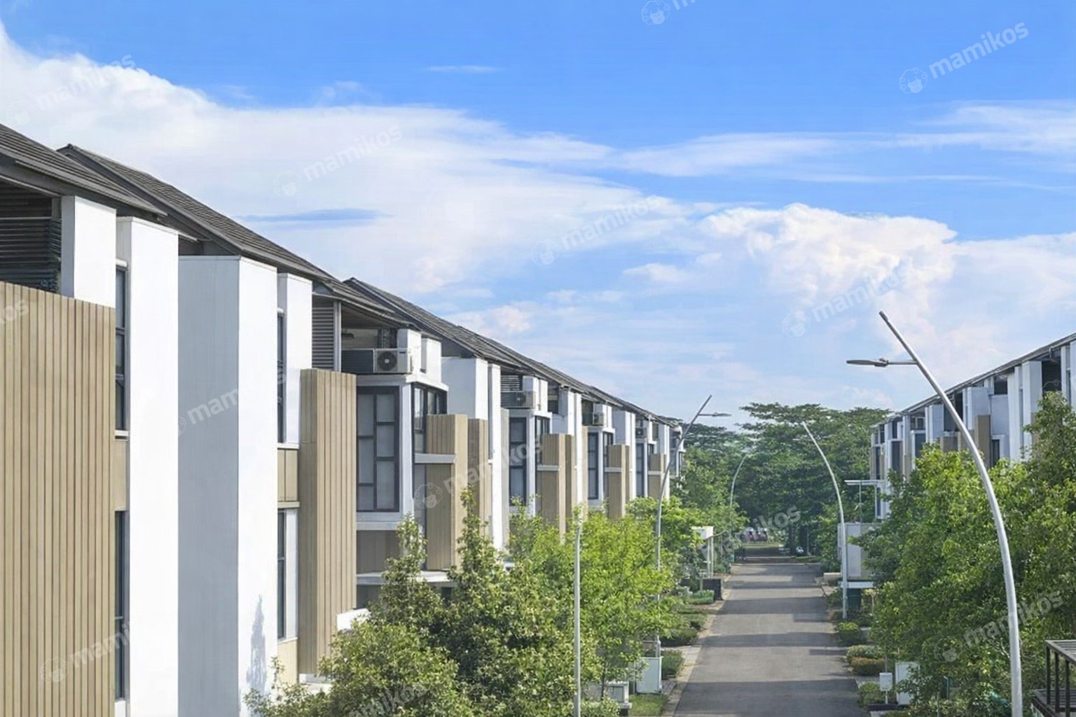 Rumah Sertifikat SHM 3 Kamar Tidur 4 Kamar Mandi Jakarta Garden City Jakarta Timur