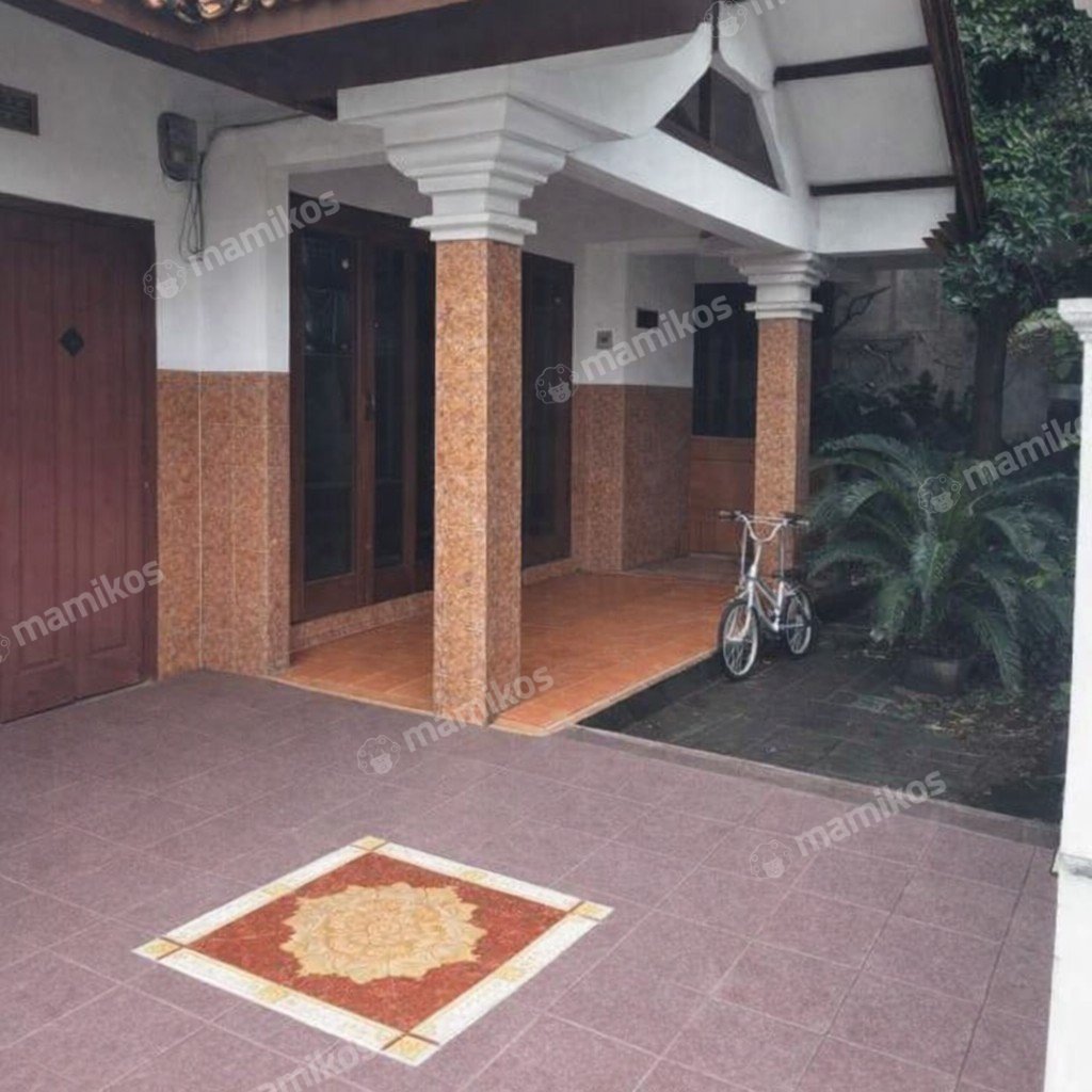 Rumah Sertifikat SHM 5 Kamar Tidur 3 Kamar Mandi Kramat Jati Jakarta Timur - Photo 2