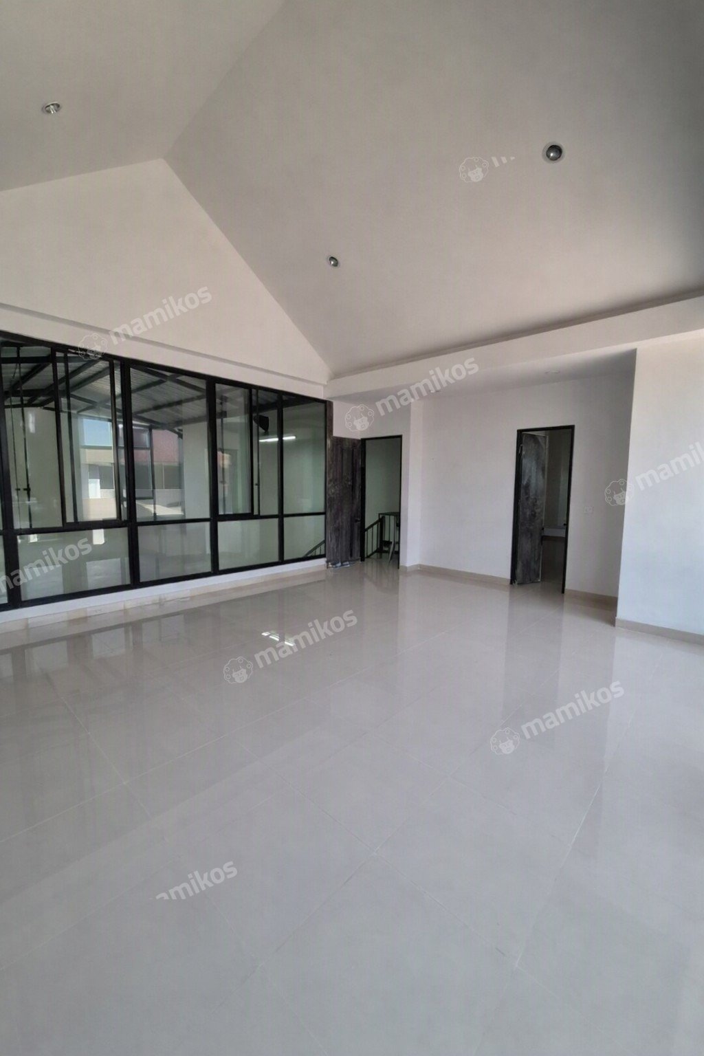 Rumah Sertifikat PPJB 4 Kamar Tidur 4 Kamar Mandi Pantai Indah Kapuk 2 Jakarta Utara - Photo 3