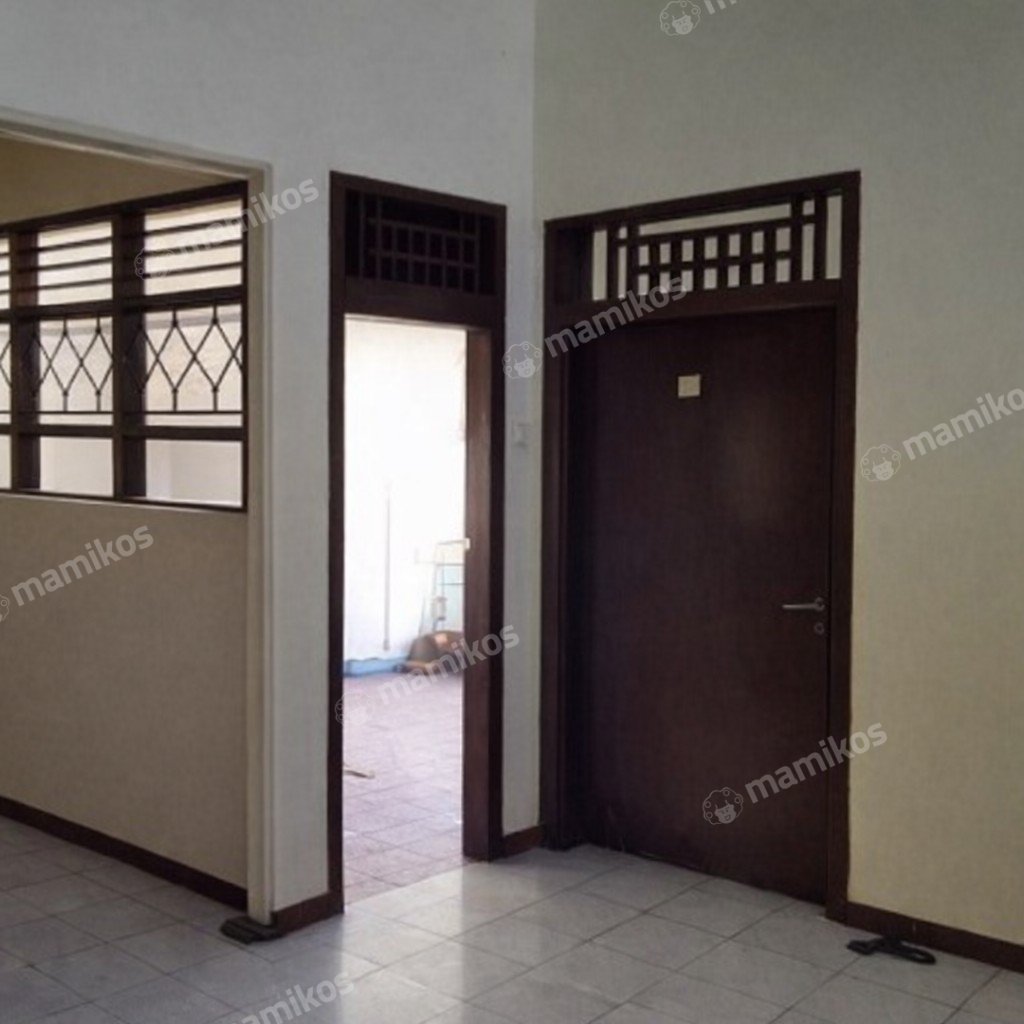 Rumah Sertifikat SHM 5 Kamar Tidur 3 Kamar Mandi Tanjung Duren Utara Jakarta Barat - Photo 2