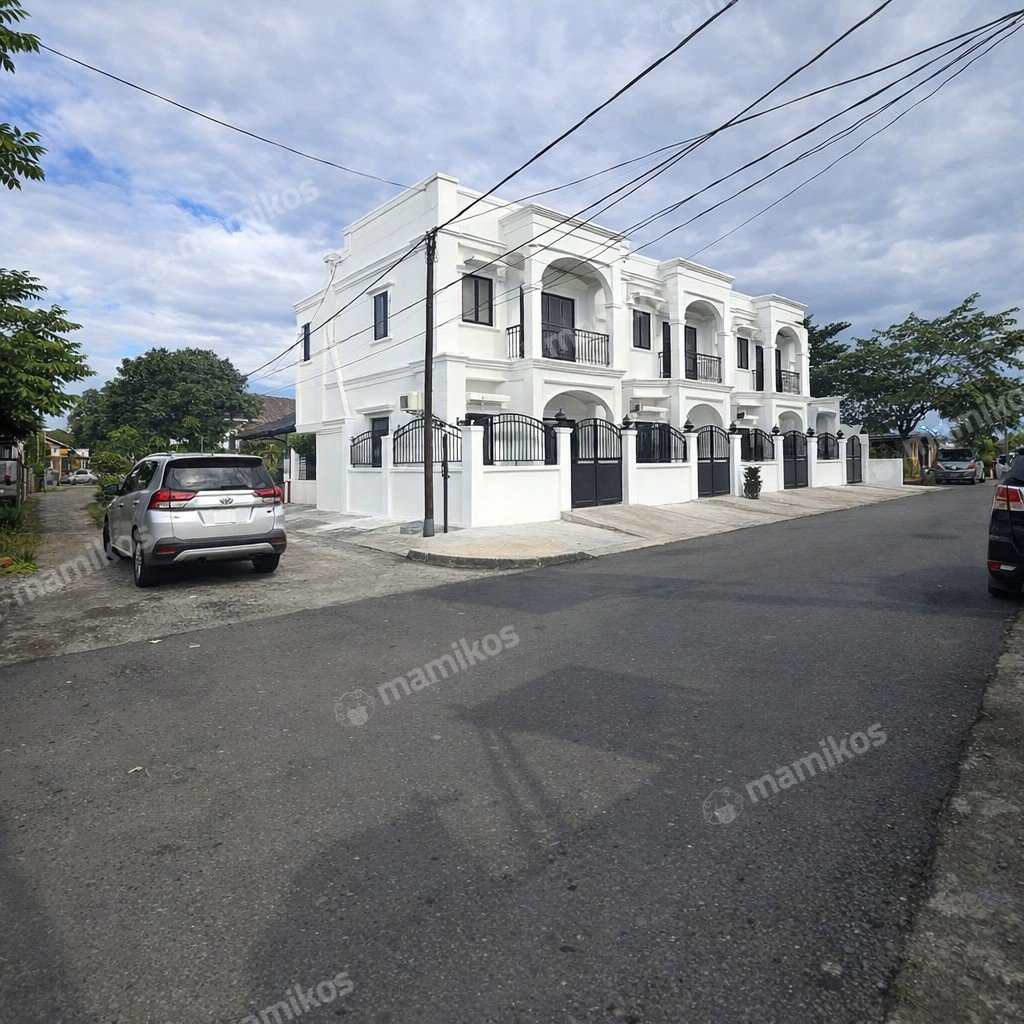 Rumah Sertifikat SHM 5 Kamar Tidur 3 Kamar Mandi Duren Sawit Jakarta Timur - Photo 2