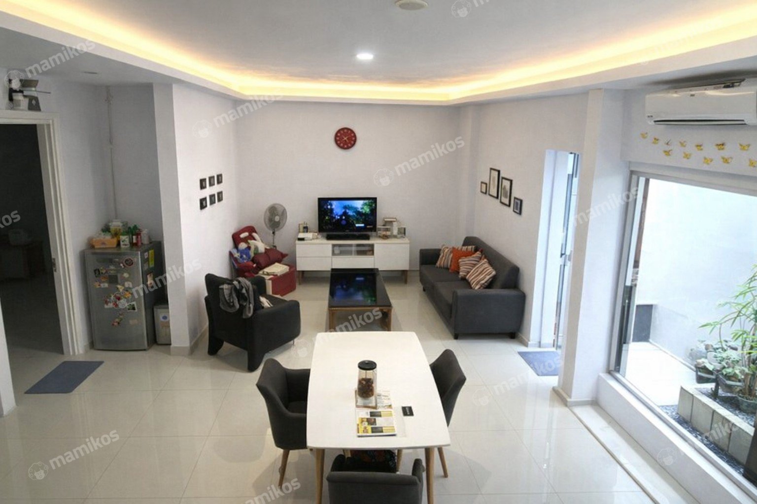 Rumah Sertifikat SHM 5 Kamar Tidur 4 Kamar Mandi Cilandak Jakarta Selatan