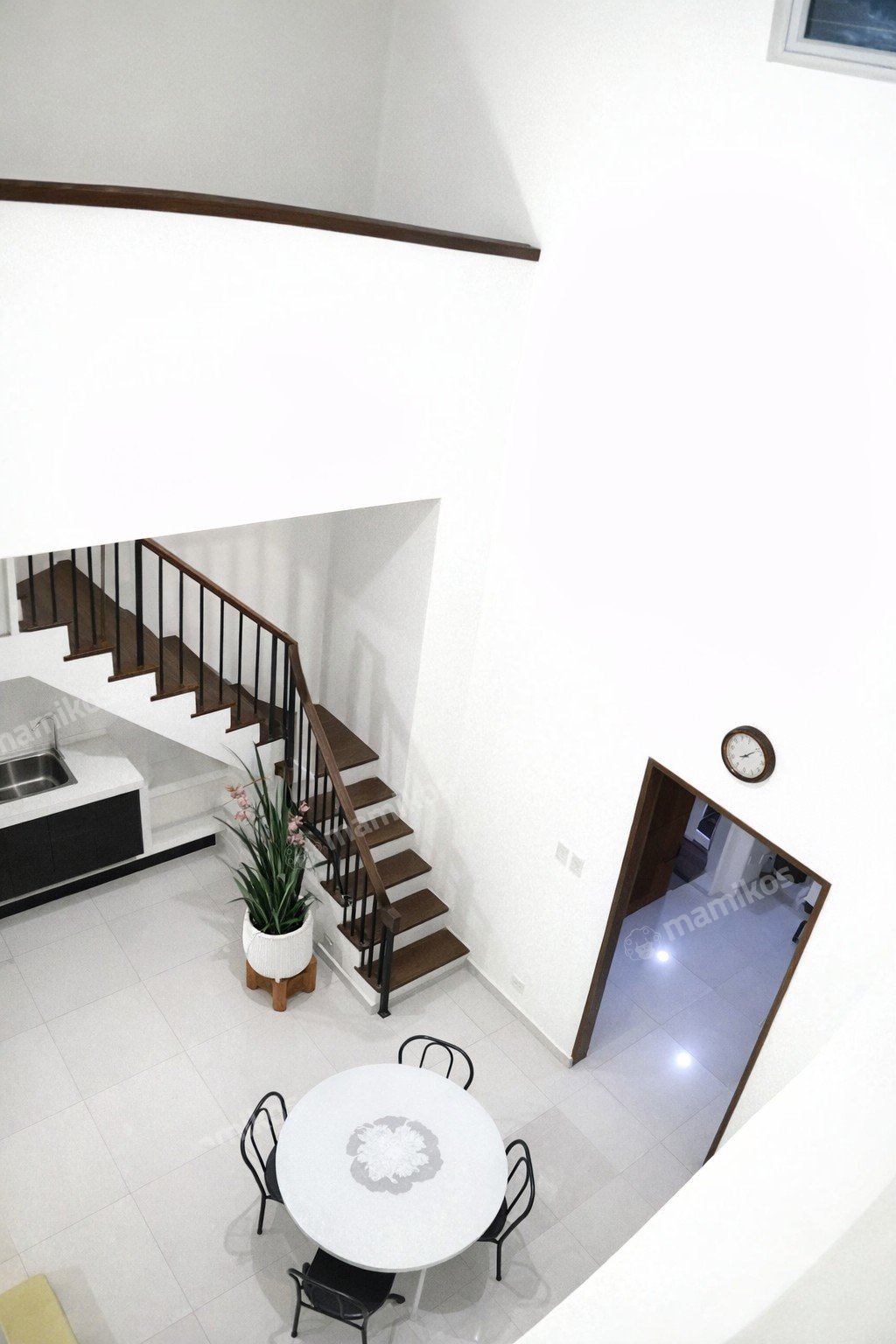Rumah Sertifikat SHM 4 Kamar Tidur 3 Kamar Mandi Citra Grand Jakarta Timur - Photo 2