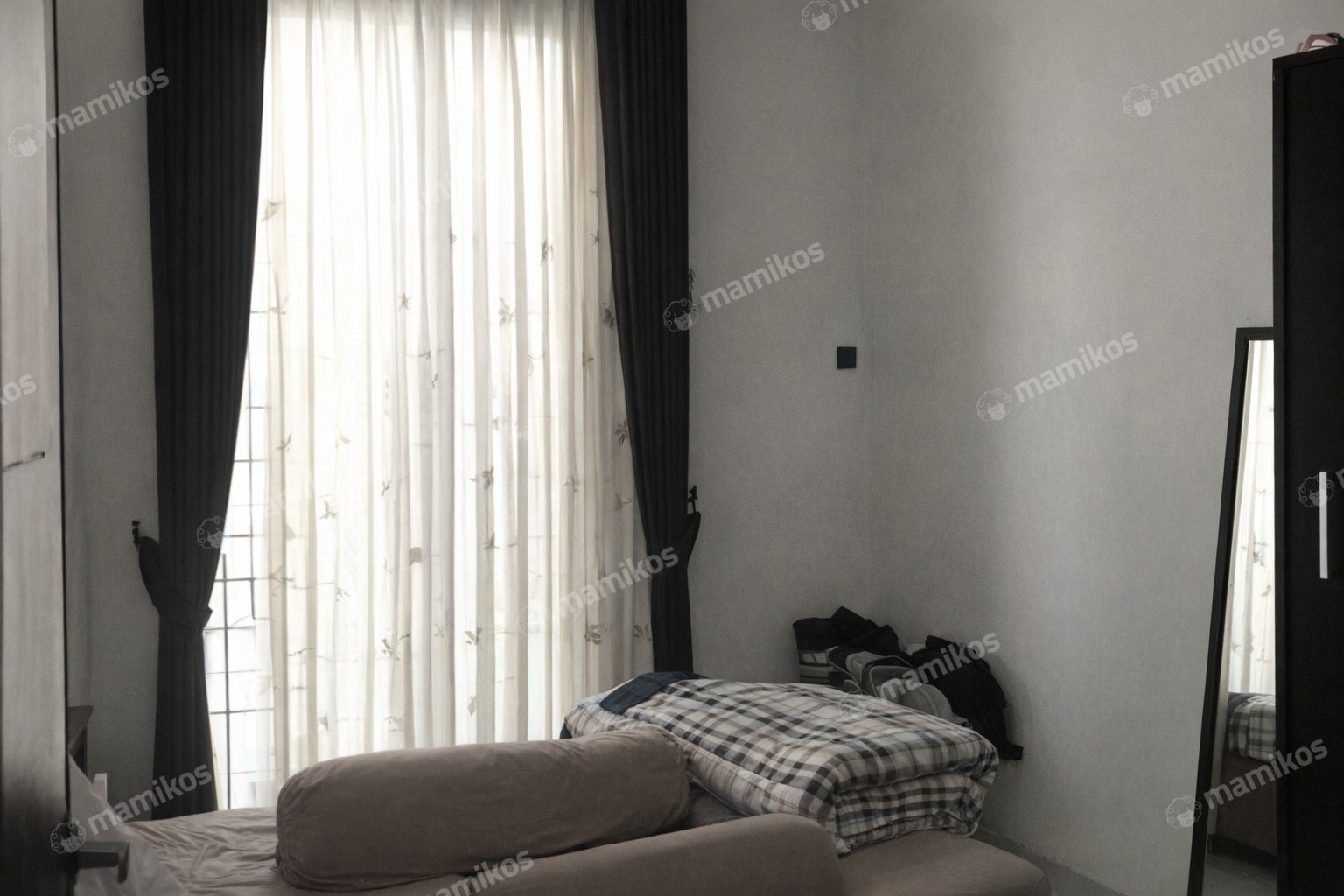 Rumah Sertifikat SHM 3 Kamar Tidur 2 Kamar Mandi Citra Grand Jakarta Timur
