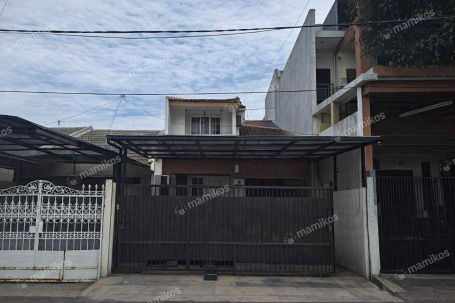 Rumah 3 Kamar Tidur 2 Kamar Mandi 2 Lantai Bojong Indah Jakarta Barat