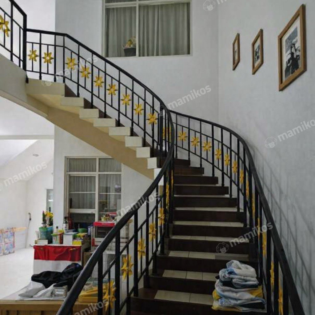 Rumah 3 Kamar Tidur 2 Kamar Mandi 2 Lantai Bojong Indah Jakarta Barat - Photo 2
