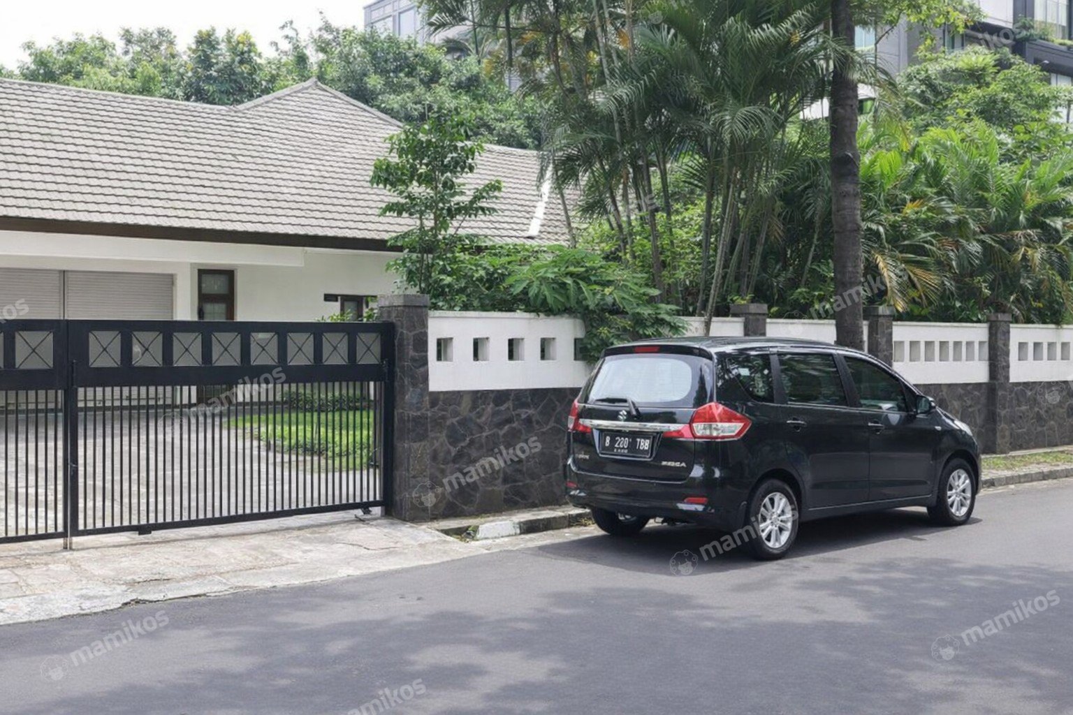 Rumah Sertifikat SHM 5 Kamar Tidur 4 Kamar Mandi Cilandak Jakarta Selatan