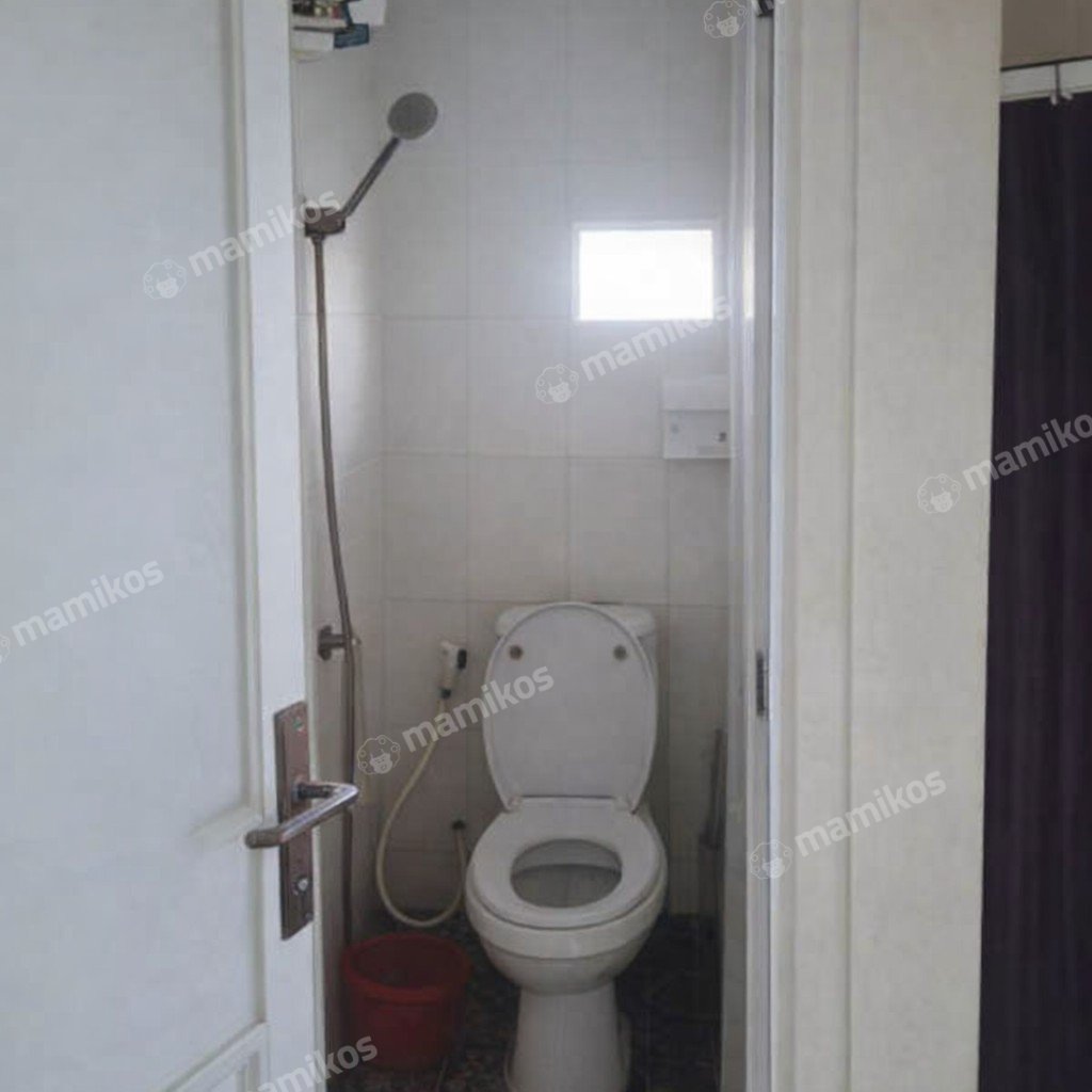 Rumah Sertifikat SHM 16 Kamar Tidur 17 Kamar Mandi Tanjung Duren Jakarta Barat - Photo 3