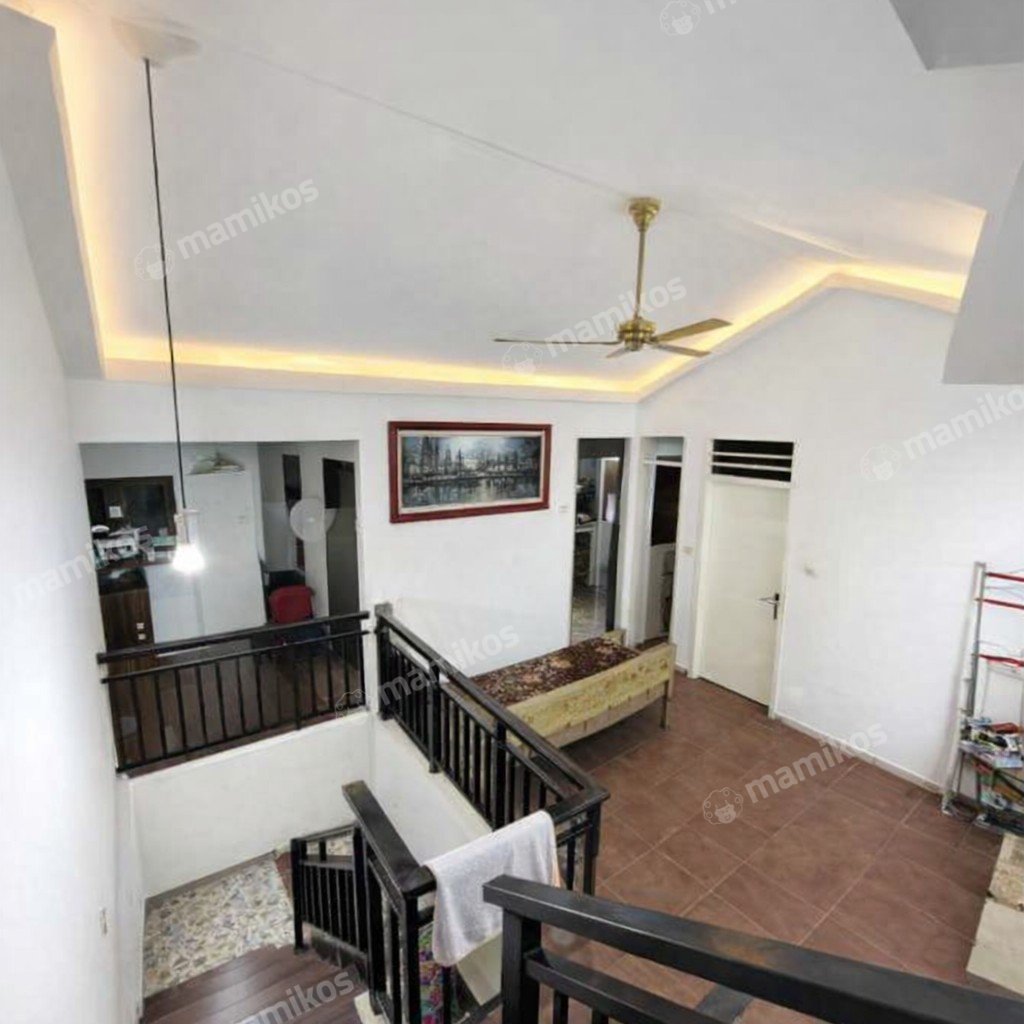 Rumah Sertifikat SHM 5 Kamar Tidur 5 Kamar Mandi Pondok Bambu Jakarta Timur - Photo 5