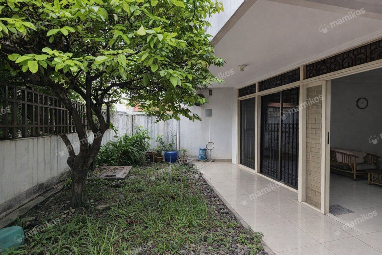 Rumah Sertifikat SHM 4 Kamar Tidur 2 Kamar Mandi Green garden Jakarta Barat