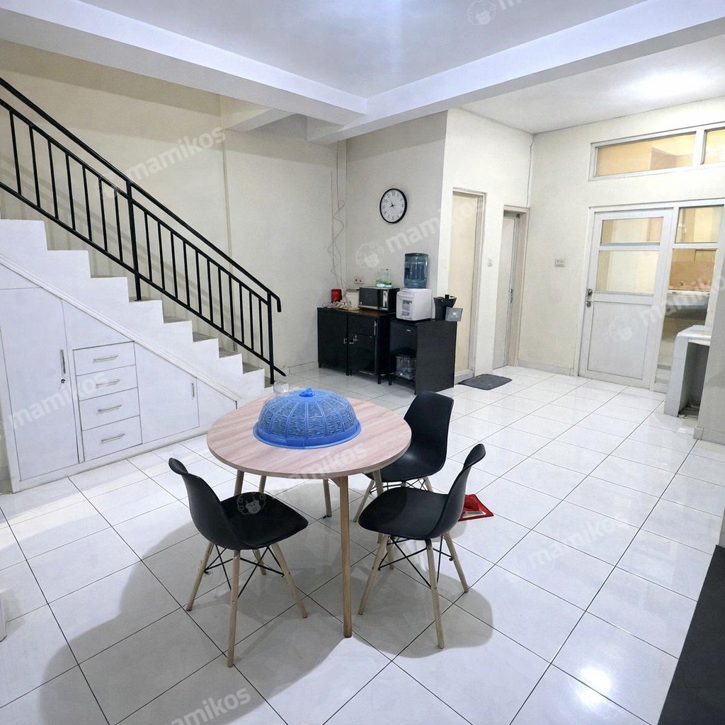 Rumah Sertifikat SHM 4 Kamar Tidur 2 Kamar Mandi Citra Garden Jakarta Barat - Photo 4