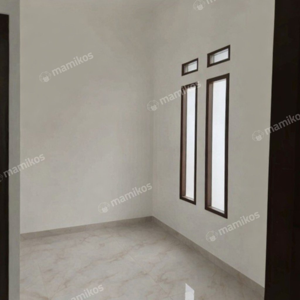 Rumah Sertifikat SHM 3 Kamar Tidur 2 Kamar Mandi Kramat Jati Jakarta Timur - Photo 3