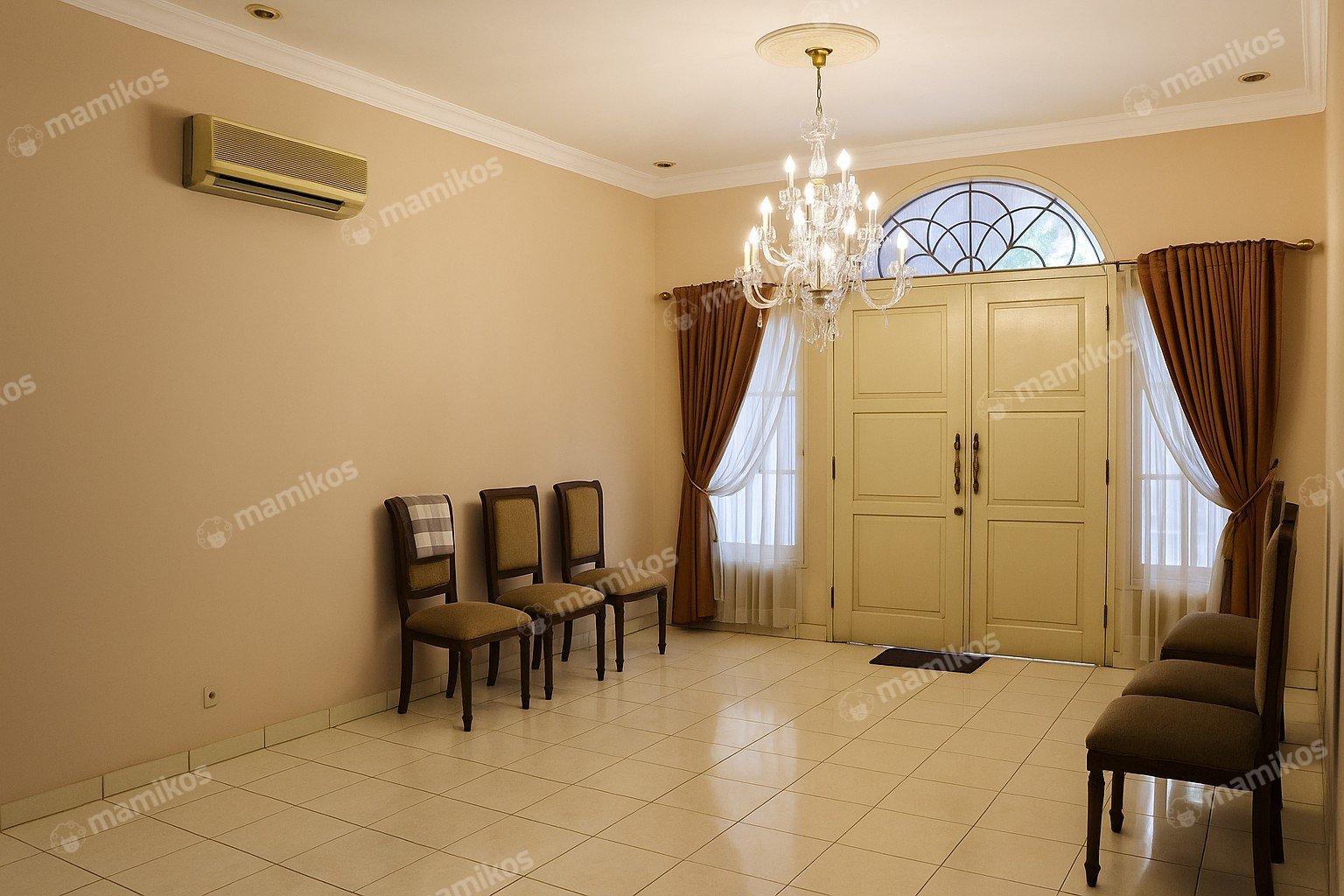 Rumah Sertifikat SHM 5 Kamar Tidur 4 Kamar Mandi Kota Wisata Jakarta Timur - Photo 2
