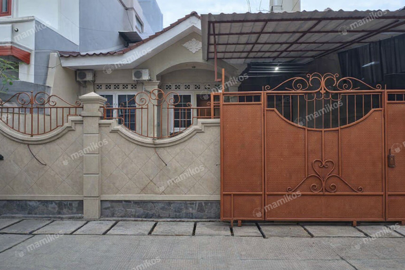 Rumah Sertifikat SHM 4 Kamar Tidur 2 Kamar Mandi Green Ville Jakarta Barat