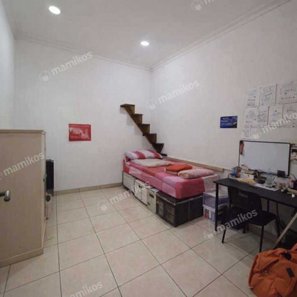 Rumah Sertifikat SHM 4 Kamar Tidur 2 Kamar Mandi Green Ville Jakarta Barat - Photo 3