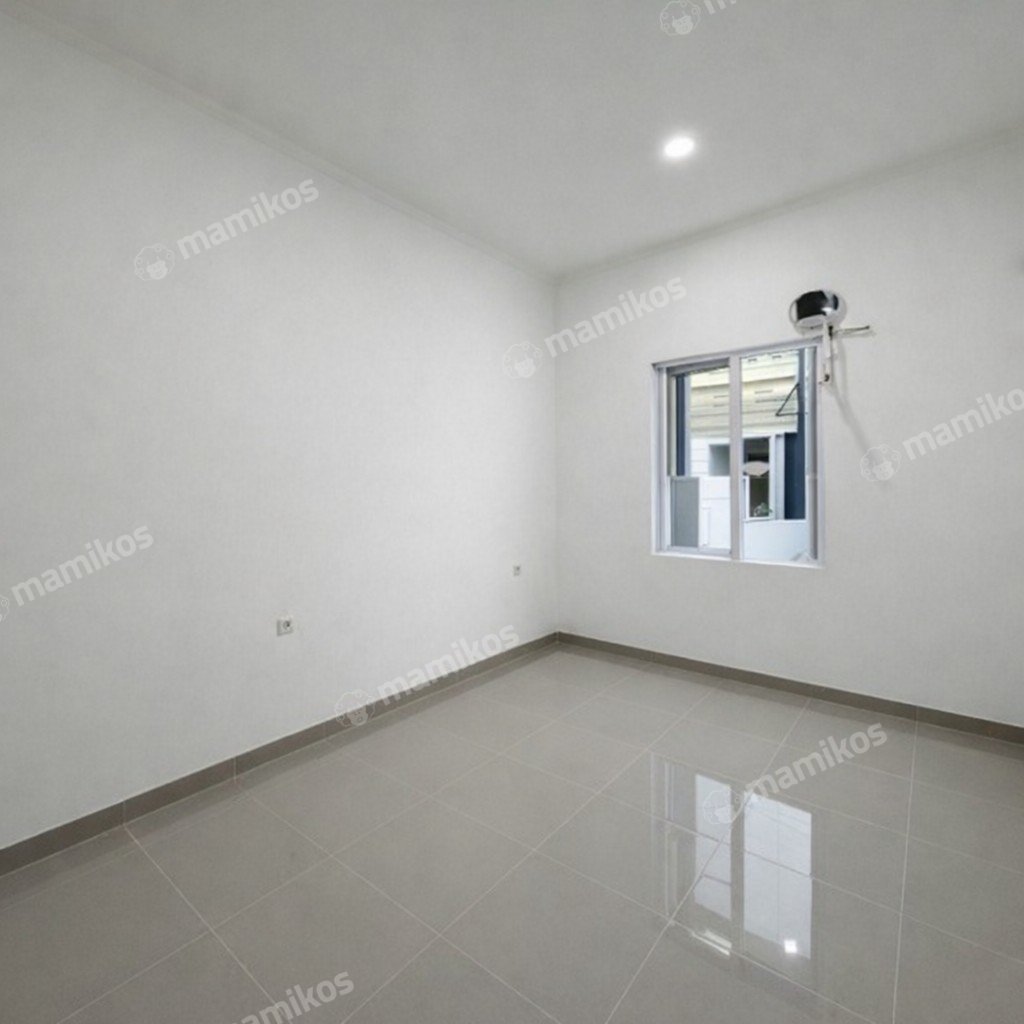 Rumah Sertifikat SHM 3 Kamar Tidur 3 Kamar Mandi Taman Ratu Jakarta Barat - Photo 3